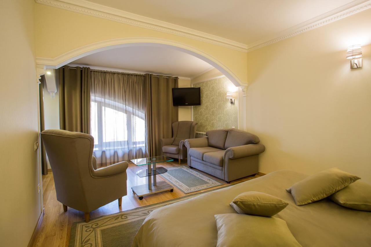 Spa-Hotel Myslyvskiy Dvir Киев Екстериор снимка