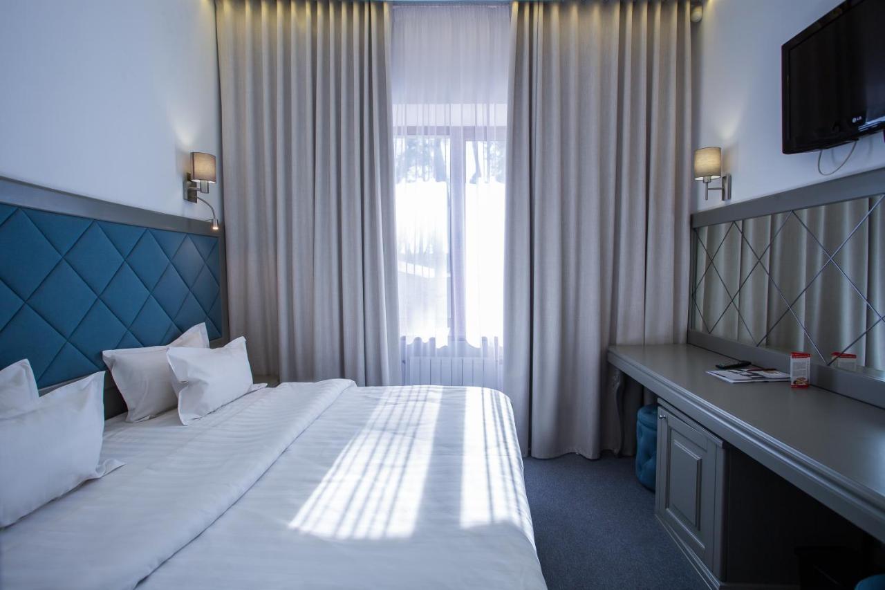 Spa-Hotel Myslyvskiy Dvir Киев Екстериор снимка