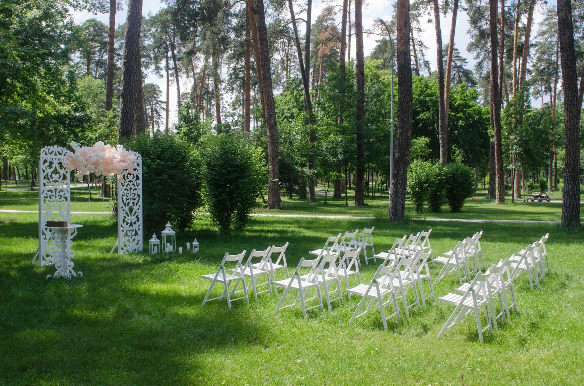 Spa-Hotel Myslyvskiy Dvir Киев Екстериор снимка
