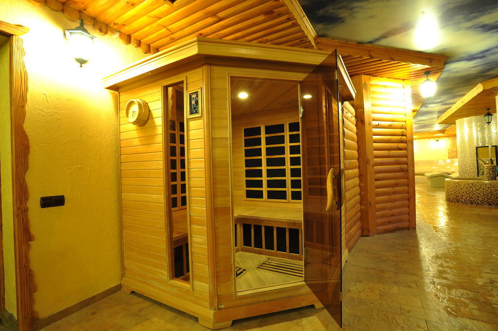 Spa-Hotel Myslyvskiy Dvir Киев Екстериор снимка