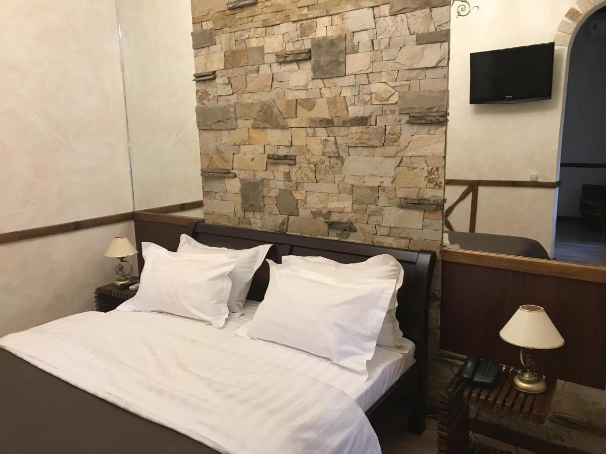 Spa-Hotel Myslyvskiy Dvir Киев Екстериор снимка
